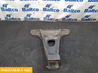 Кронштейн реактивной тяги левый