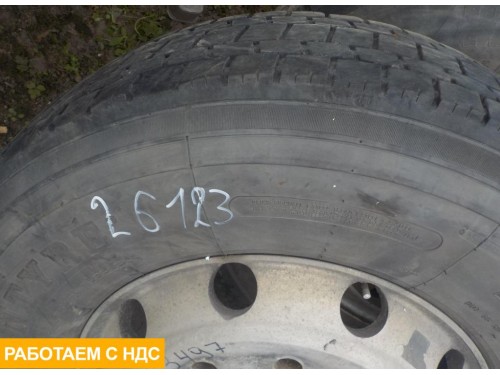 Шина 295/80