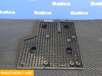 Брызговик передний правый